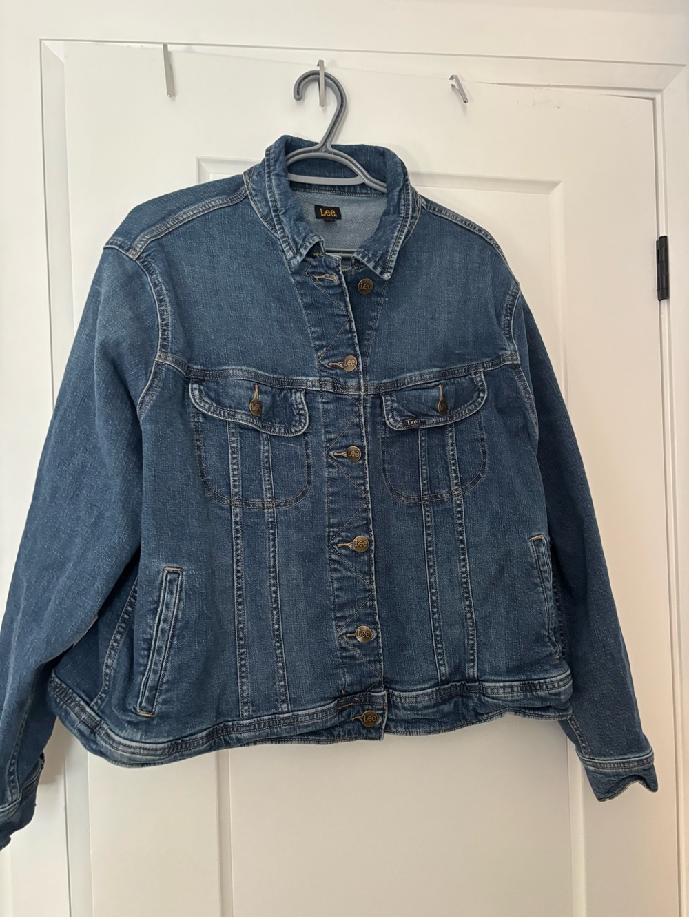 Lee Women's Medium Blue Denim Trucker Jacket